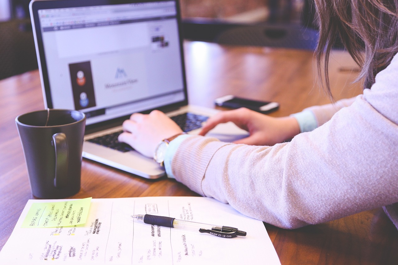 Jetzt Strategie, Inhalt und Umsetzung Ihres Unternehmensblogs outsourcen